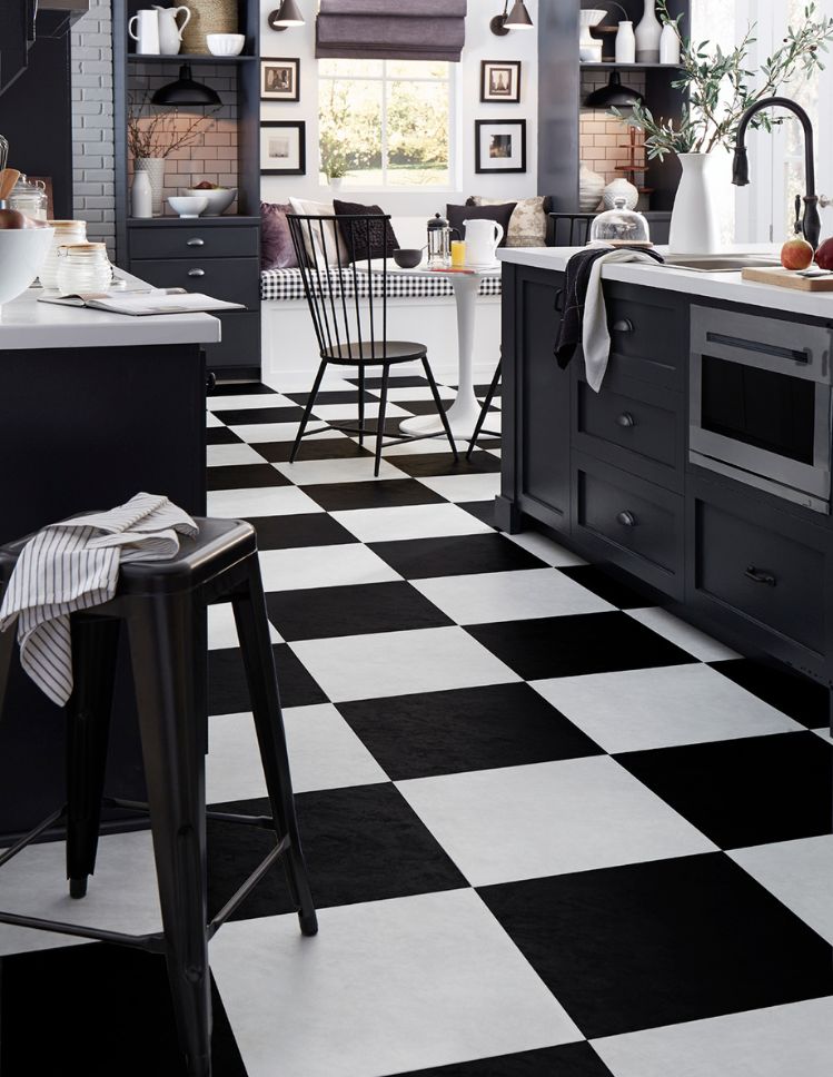 checkered LVT floors in a Hammonton, NJ, kitchen